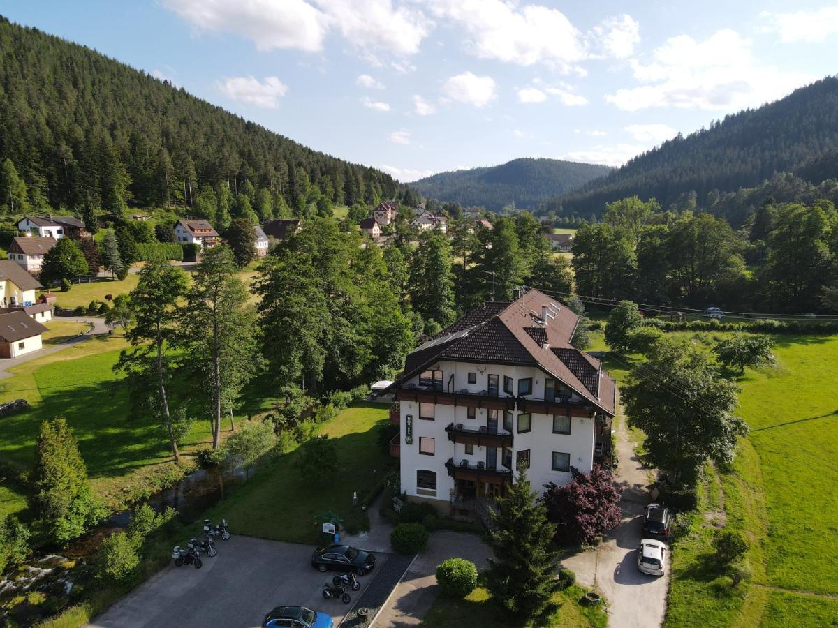 Hotel Enz Residenz à Enzklösterle Extérieur photo