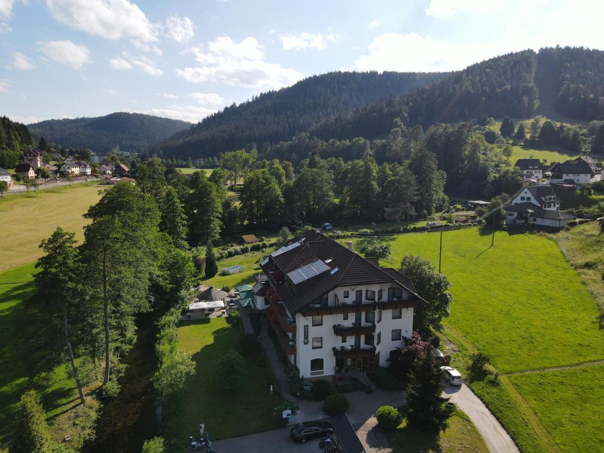 Hotel Enz Residenz à Enzklösterle Extérieur photo