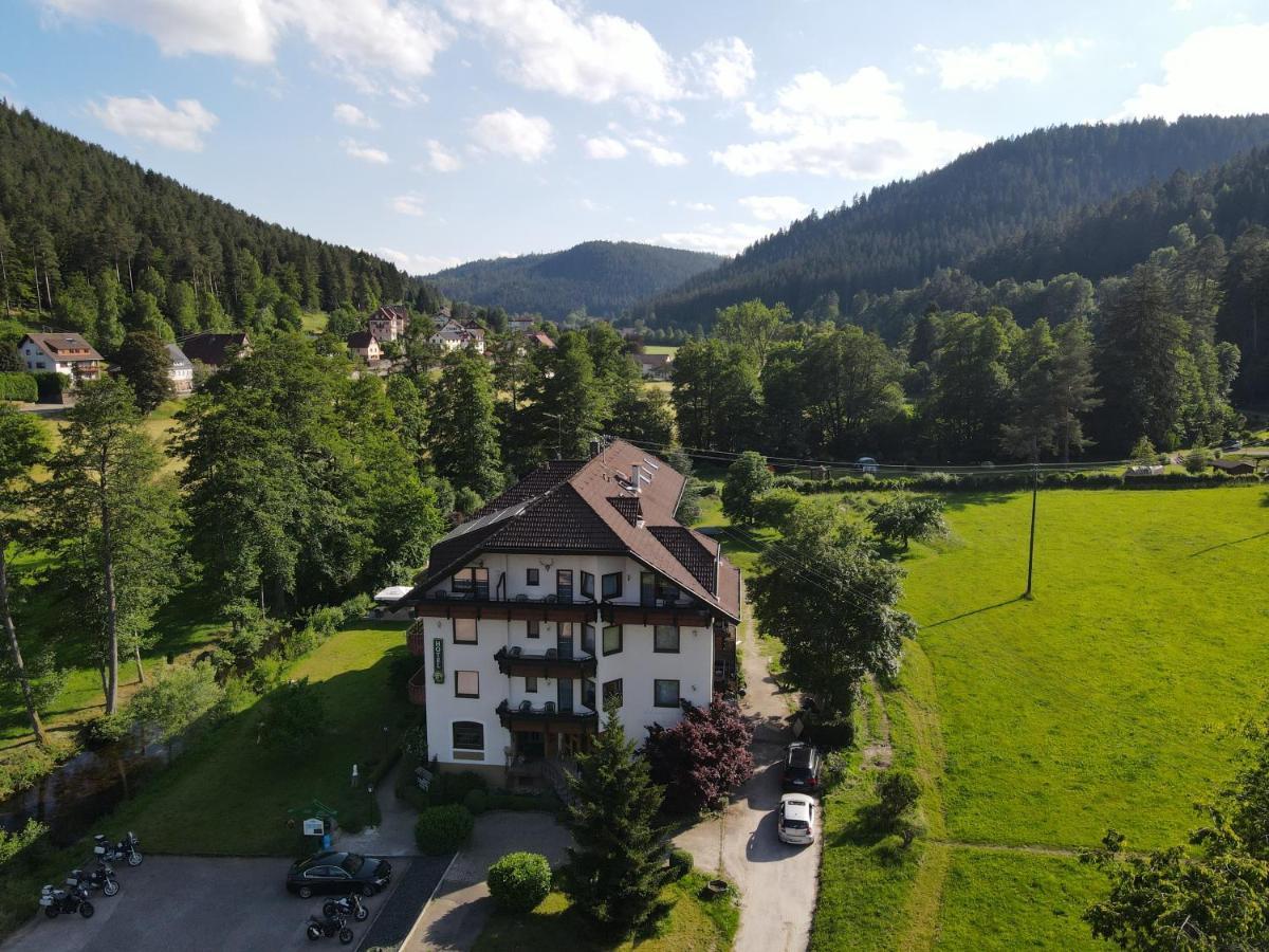 Hotel Enz Residenz à Enzklösterle Extérieur photo