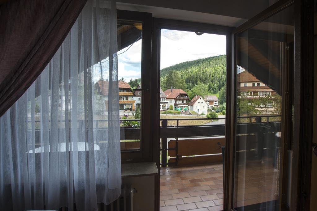 Hotel Enz Residenz à Enzklösterle Extérieur photo